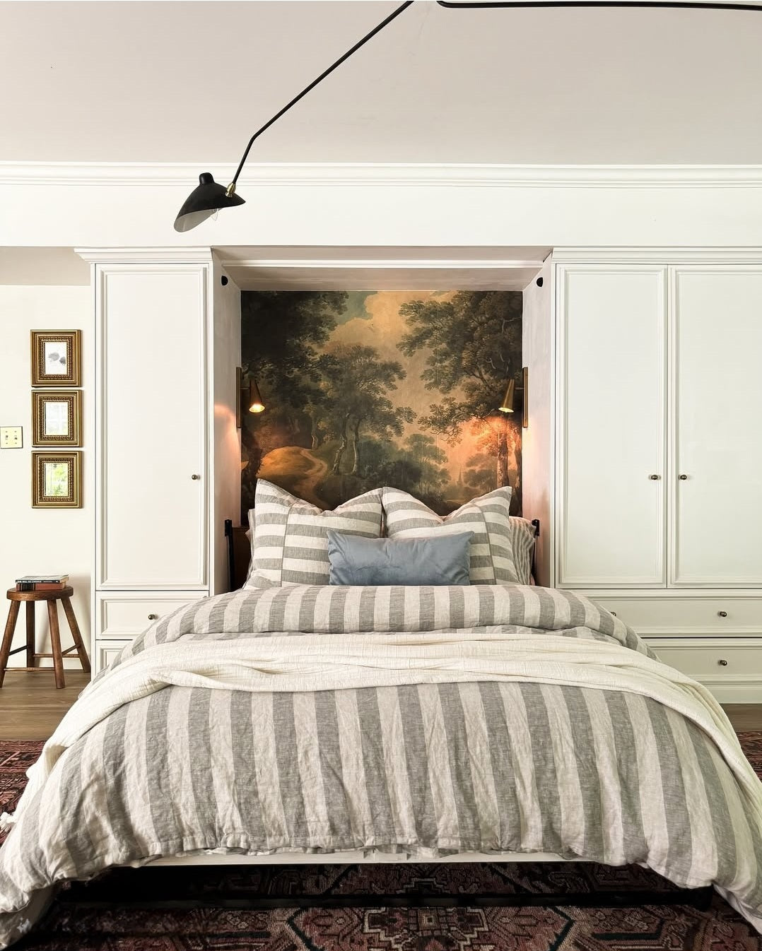 Vertical Murphy Bed - Queen size