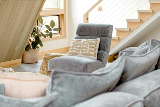 Murphy Bed for Airbnb Hosts: Is It a Good Idea?